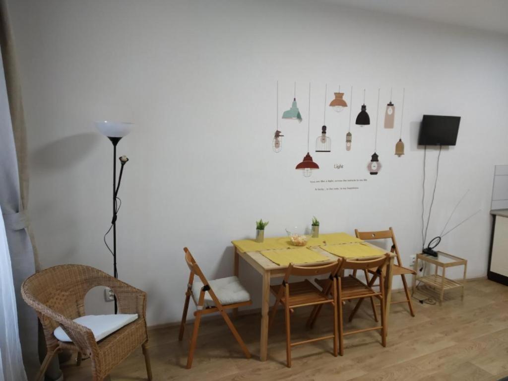 Apartments Near The Center With Privat Parking Brünn Exterior foto